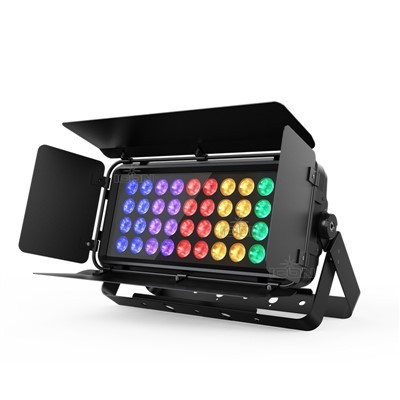 LED reflektor koji mijenja boju